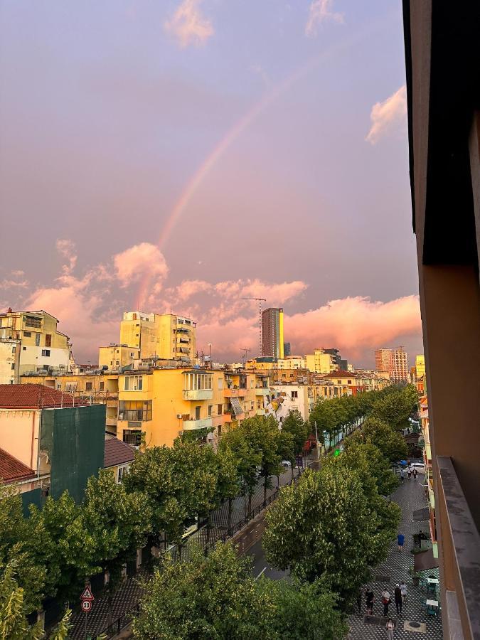 Tirana Getaway Apartments Bagian luar foto