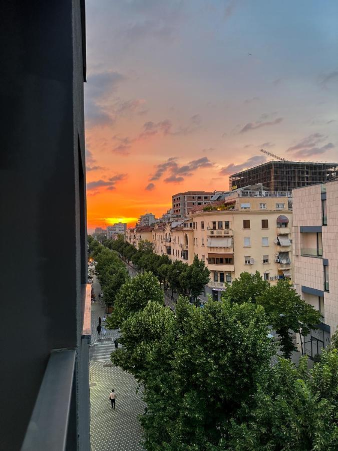 Tirana Getaway Apartments Bagian luar foto